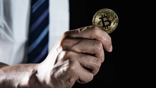 Bitcoin: Bitcoin Volatility Declines as Investors Await Fed Decision and US Midterm Elections news card image