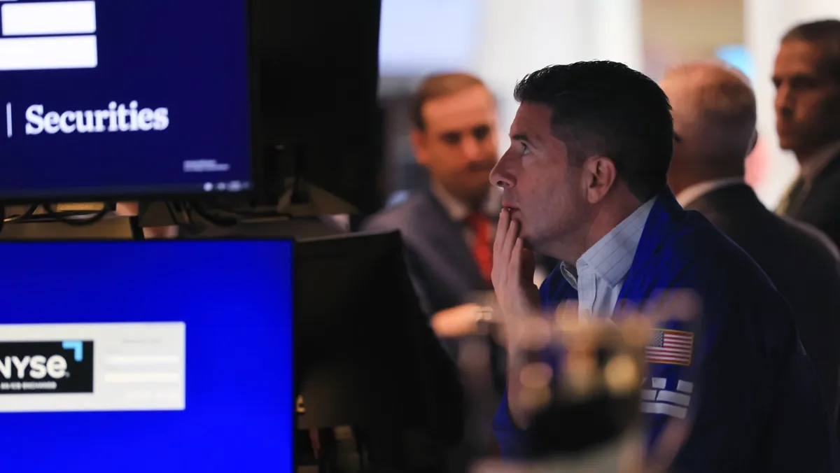 Regülasyon: Yatırım Bankası, SEC'in Yeni Tabanlama Kurallarına Rağmen Tokenize Hisse Senetlerine Talep Beklemiyor haber görseli