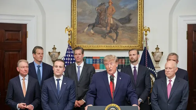 Altcoin: Trump'tan Etik Değişiklikleri Öncesi CLARITY Act'te Son Güncelleme haber kartı görseli