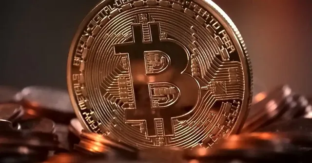 Bitcoin: Bitcoin’de Tarihsel Boğa Sinyali: BTC Arzı Karda Bulunan Yatırımcıların Oranı Artıyor haber kartı görseli