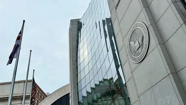 Bitcoin: SEC, Bitcoin ve Ether Yatırımcıları İçin 3 Katlı Yeni Bir Çözüm Onayladı haber kartı görseli