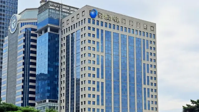 Regülasyon: Güney Kore, Bitmart ve Kucoin dahil 27 kripto borsasını engelledi haber kartı görseli