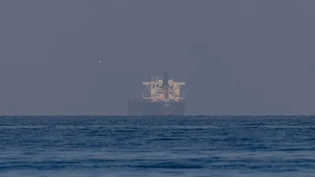 Bitcoin: US Imposes Sanctions on Iran's Strait of Hormuz Bitcoin Exchange news card image