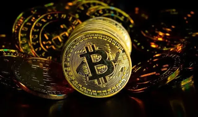 Bitcoin: Bitcoin ETF'lerinde Son Bir Ayın En Yüksek Girişi Gerçekleşti haber kartı görseli