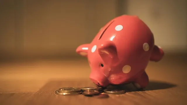 Macro: BIS Report: Banks Could Slow Stablecoin Growth by Paying More to Savers news card image