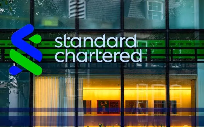 Makro: Standard Chartered, Binance Saldırısının Ardından Uniswap Hedefini Koruyor haber görseli