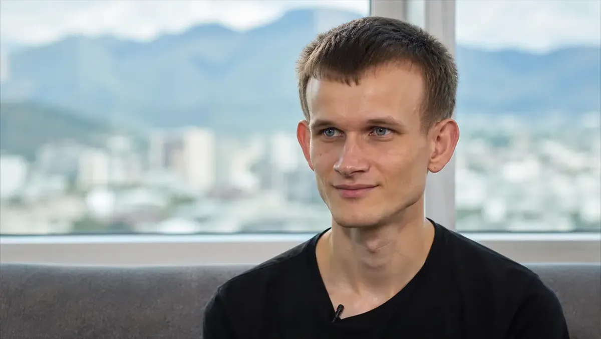 Altcoin: Vitalik Buterin’den Cüzdan Güvenliği Uyarısı: Yapay Zeka Büyük Risk Oluşturabilir! haber görseli